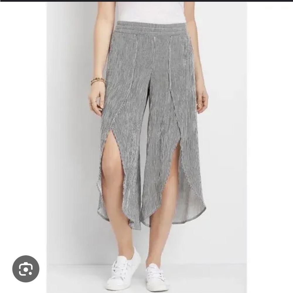 Black Wide-Leg Flyaway Pants by Maurices